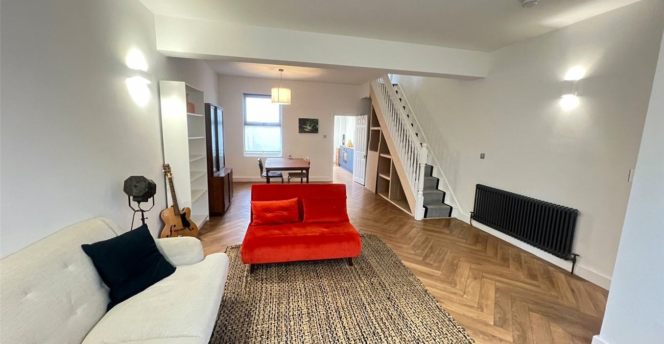 3 bedroom house for sale in Woolwich | Robinson Jackson