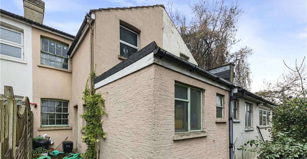 2 bedroom house for sale in St. Pauls Cray | Robinson Jackson