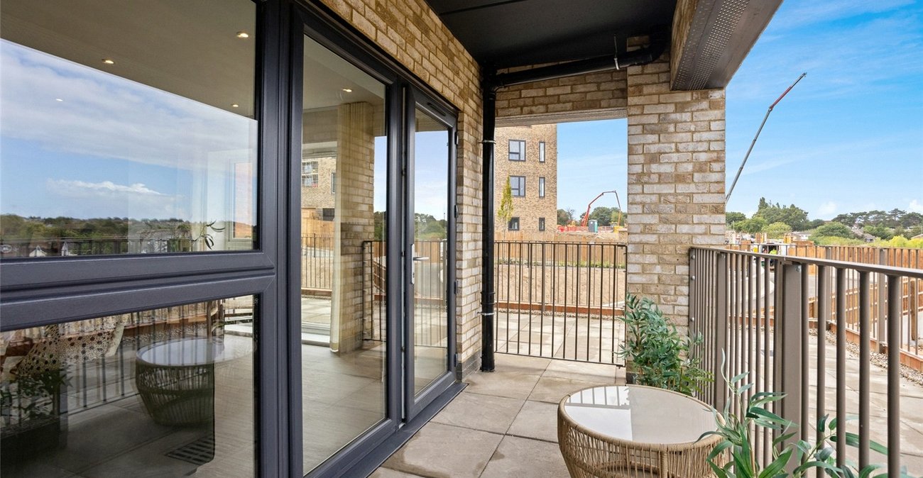 2 bedroom property for sale in Erith | Robinson Jackson