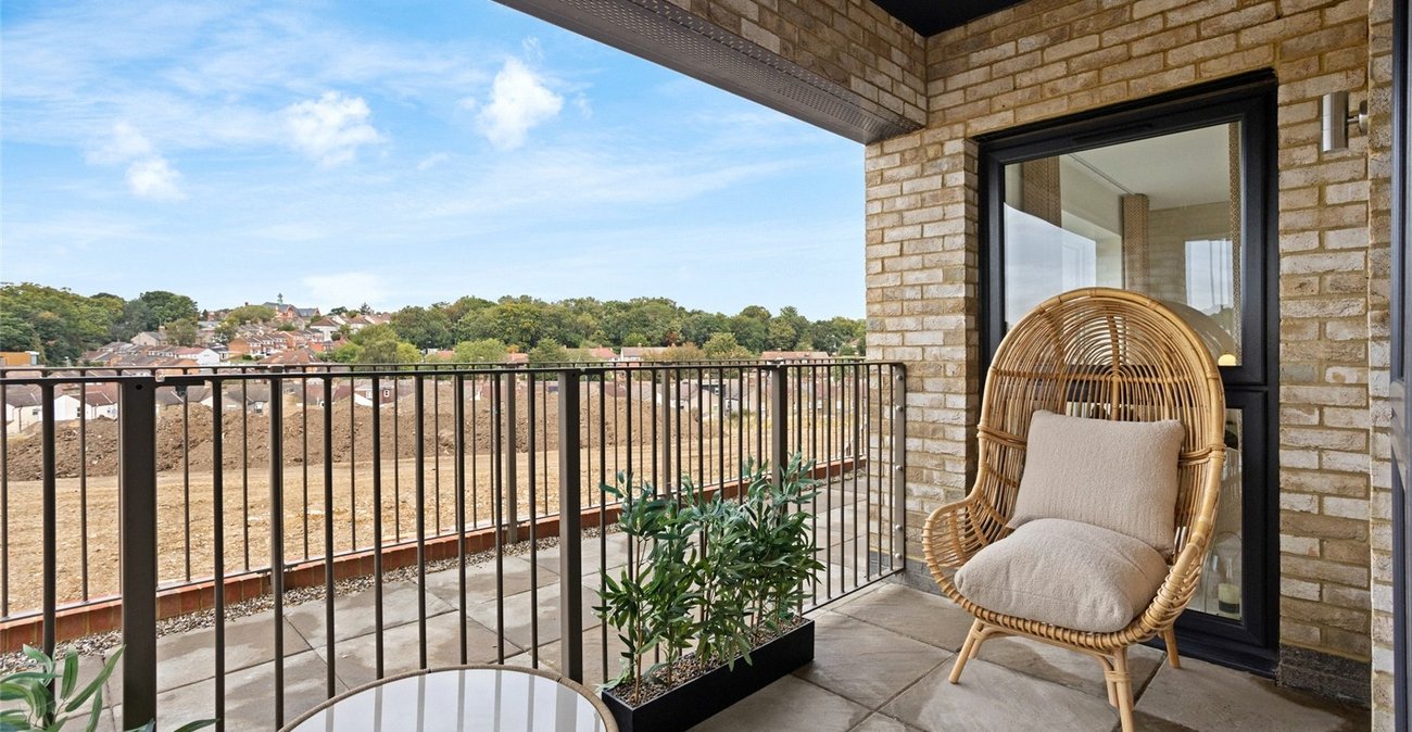 2 bedroom property for sale in Erith | Robinson Jackson