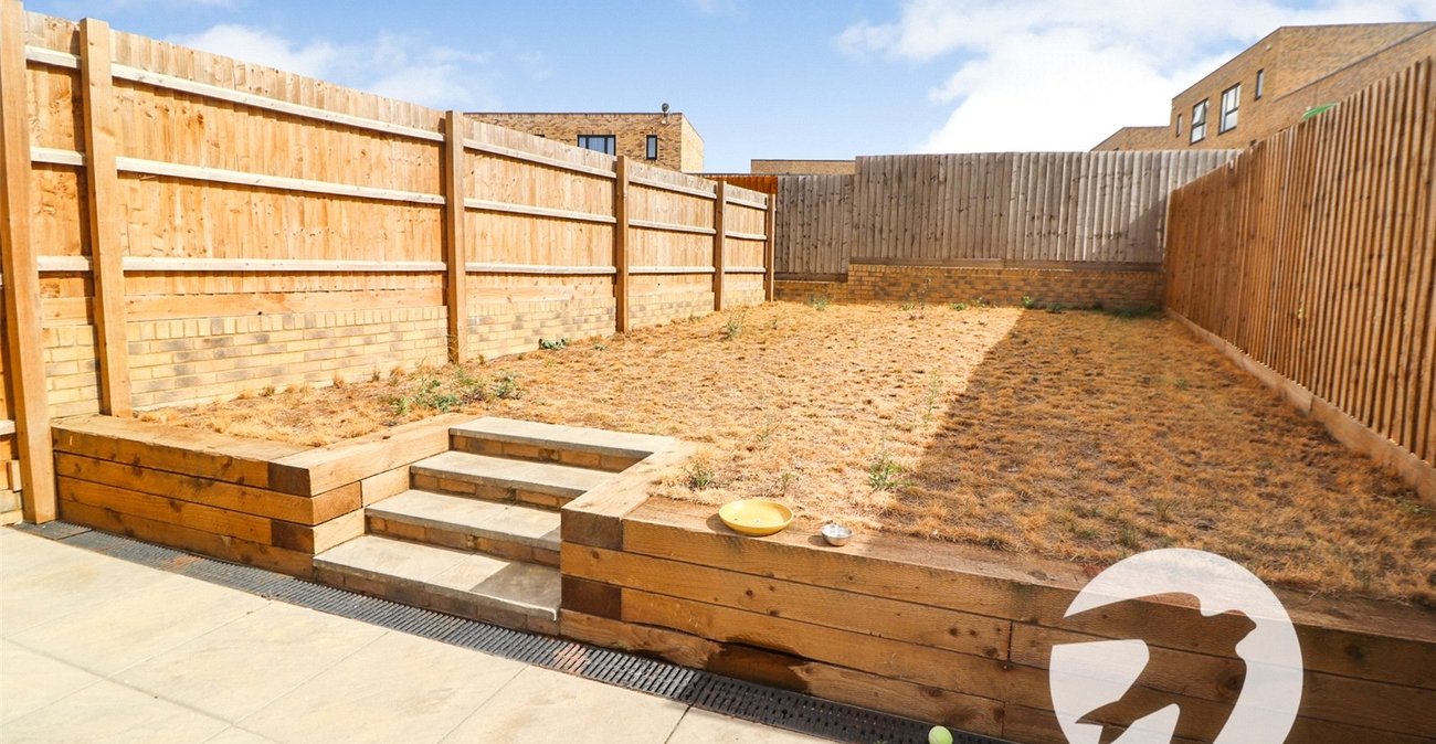 3 bedroom house for sale in Erith | Robinson Jackson
