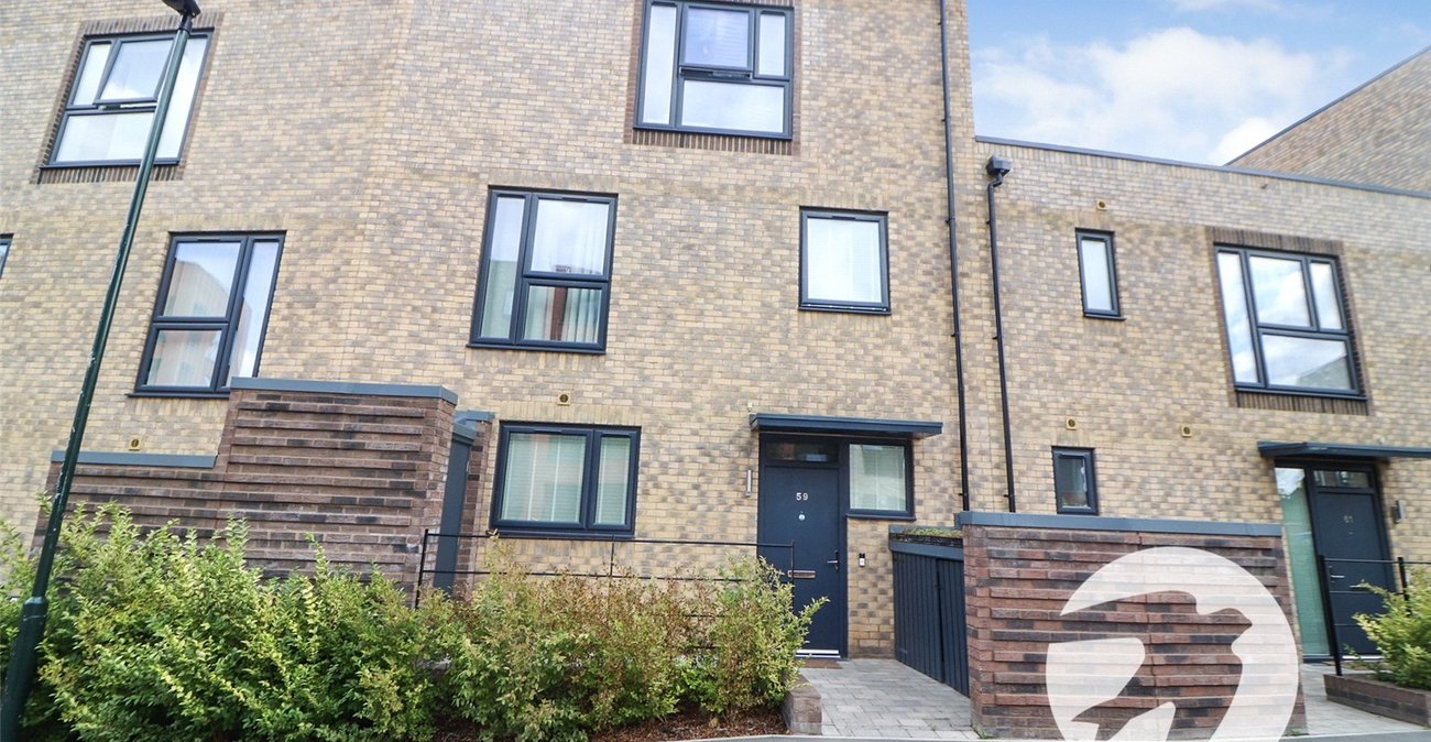 3 bedroom house for sale in Erith | Robinson Jackson