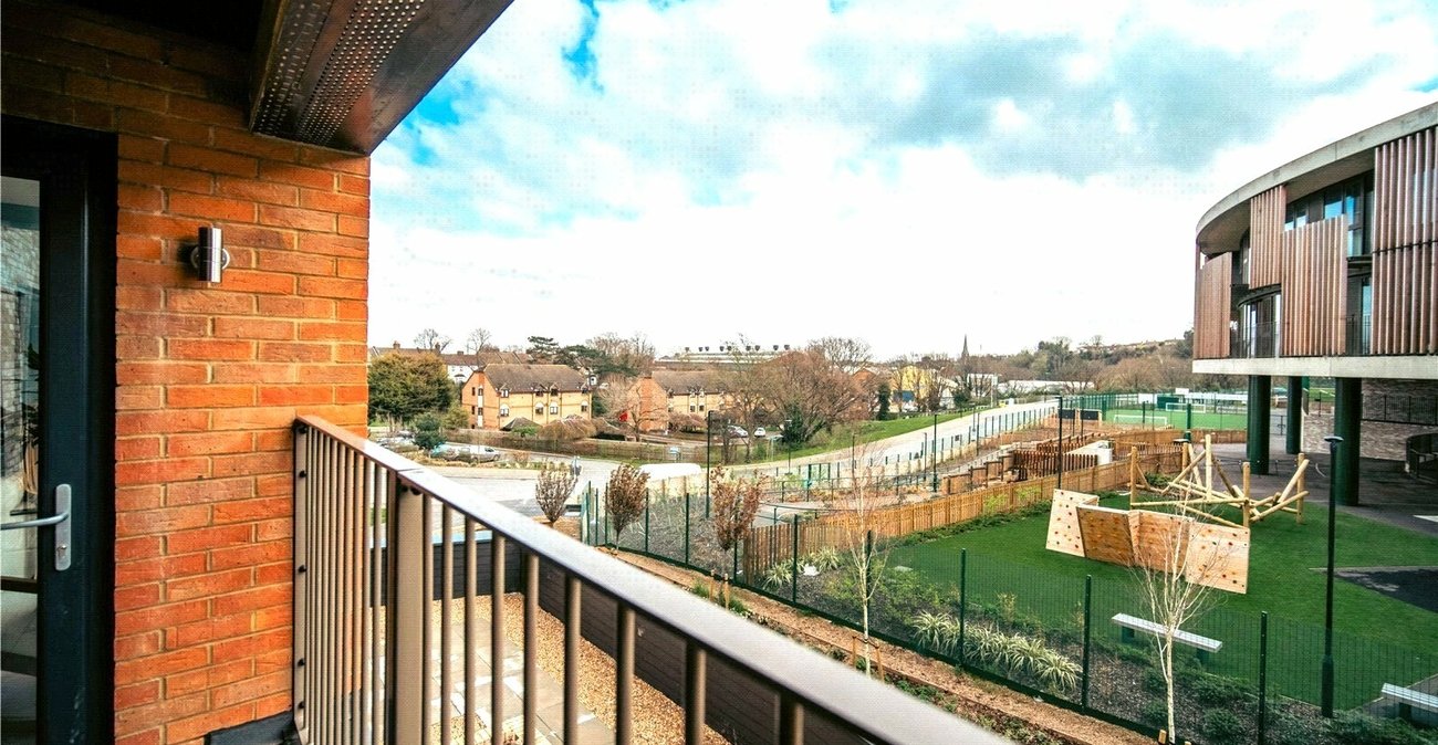 2 bedroom property for sale in Erith | Robinson Jackson