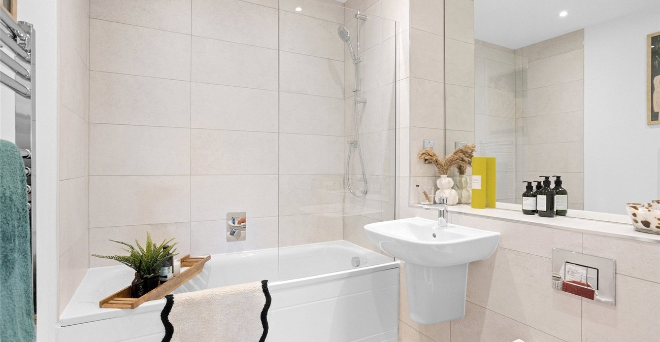 2 bedroom property for sale in Erith | Robinson Jackson