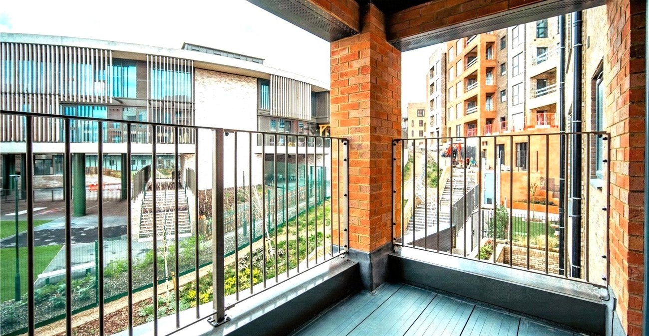 2 bedroom property for sale in Erith | Robinson Jackson