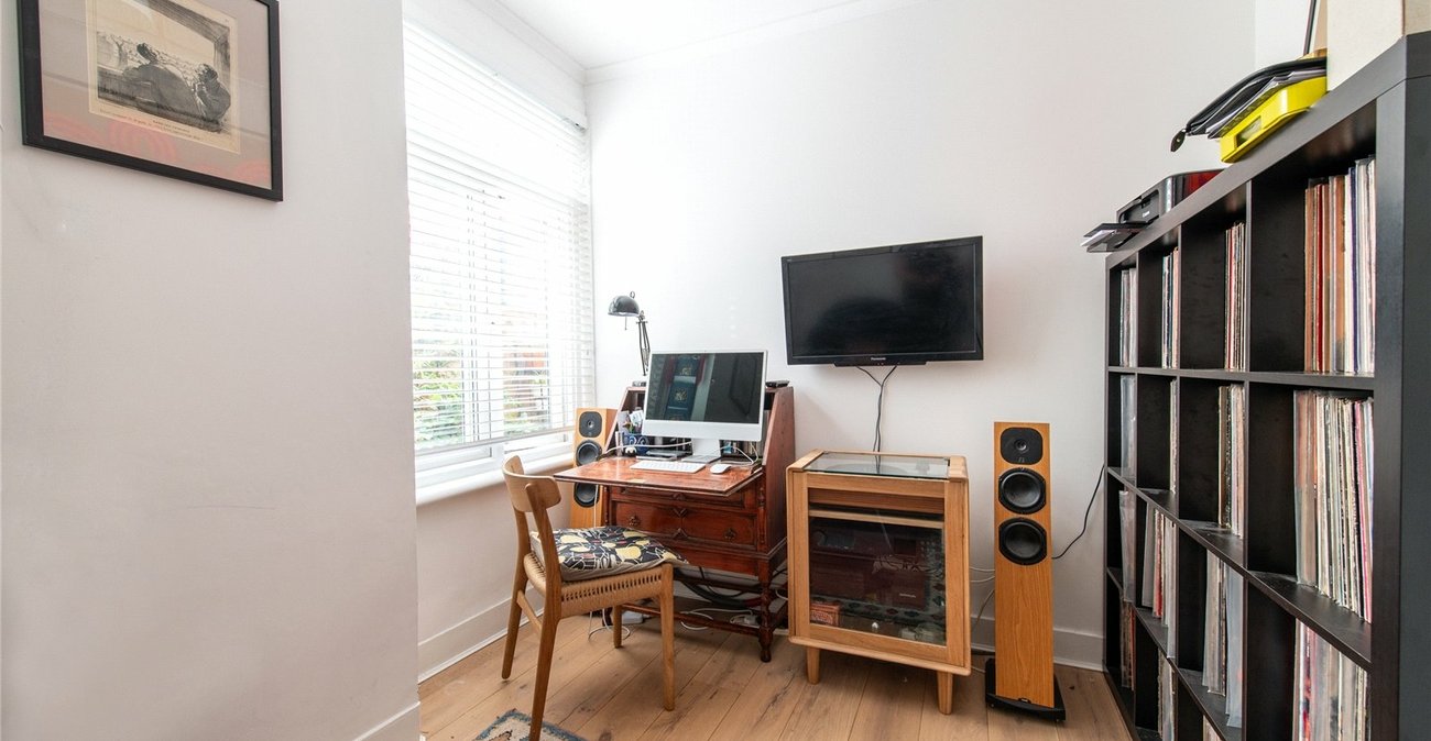 2 bedroom property for sale in Catford | Robinson Jackson