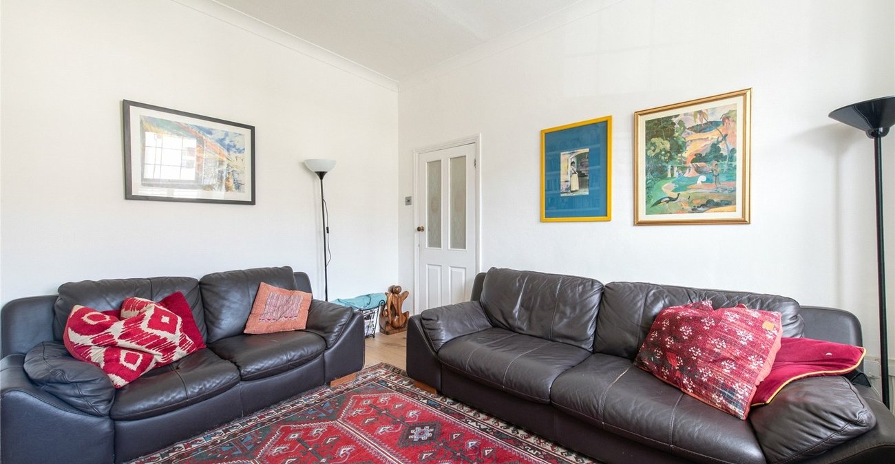 2 bedroom property for sale in Catford | Robinson Jackson