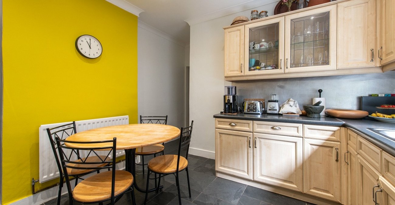 2 bedroom property for sale in Catford | Robinson Jackson