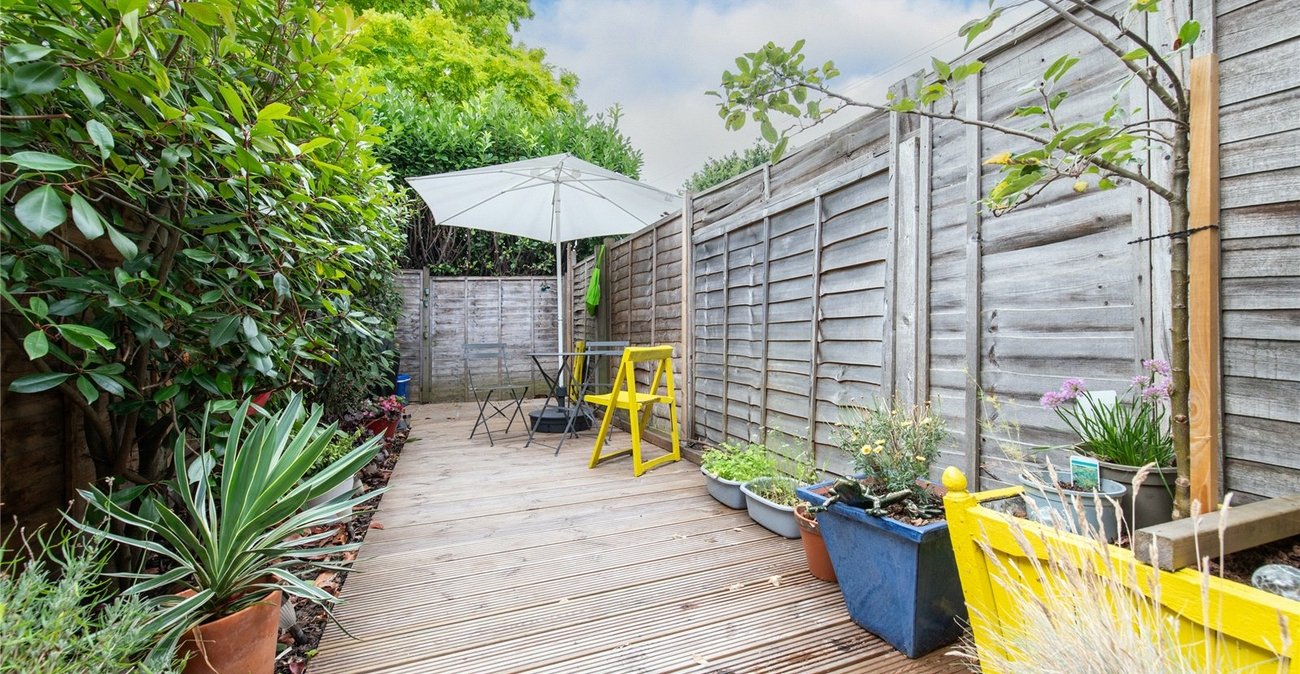 2 bedroom property for sale in Catford | Robinson Jackson