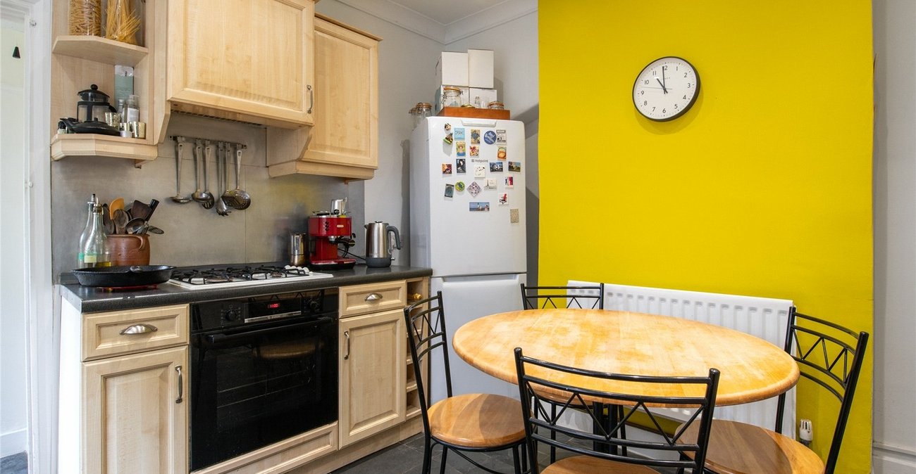 2 bedroom property for sale in Catford | Robinson Jackson