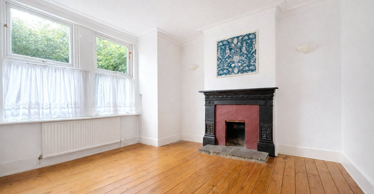 2 bedroom property for sale in Catford | Robinson Jackson