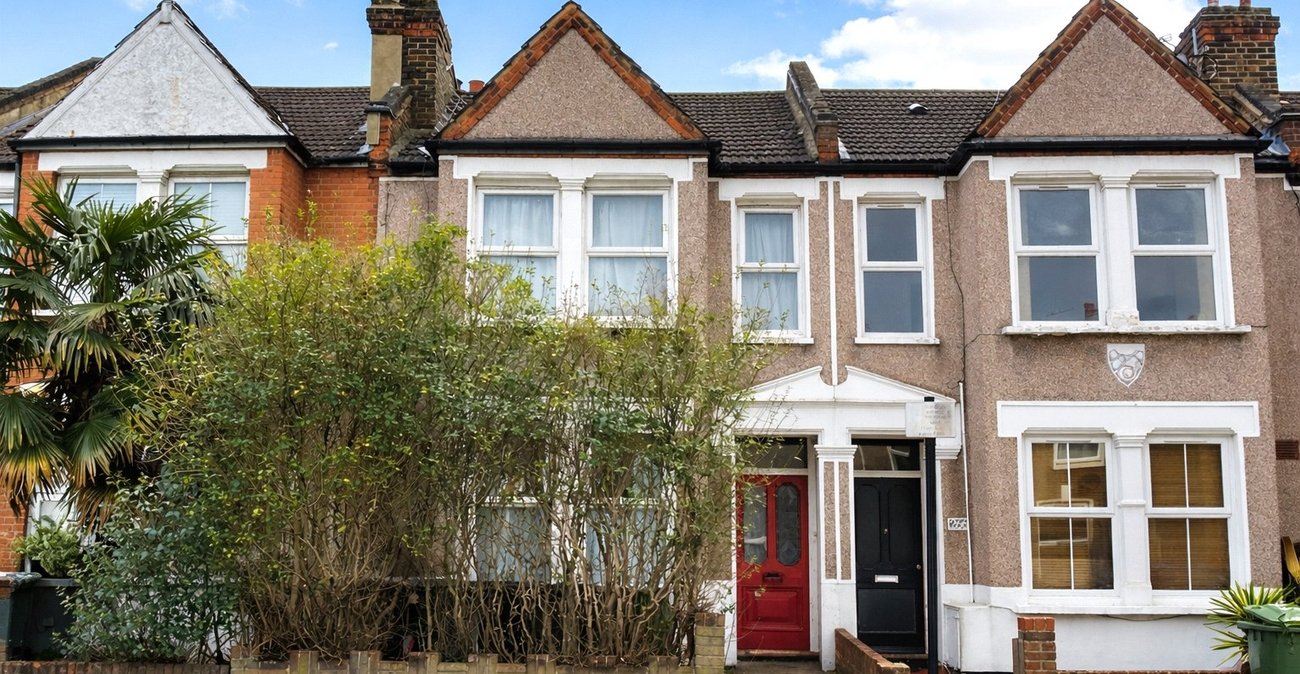 2 bedroom property for sale in Catford | Robinson Jackson