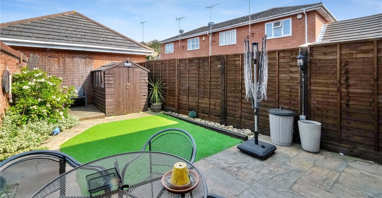 3 bedroom house for sale in Greenhithe | Robinson Jackson