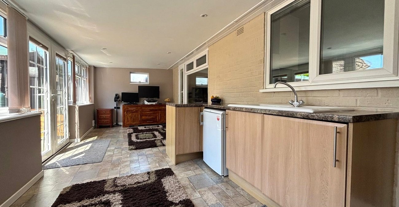 1 bedroom bungalow for sale in Lordswood | Robinson Michael & Jackson