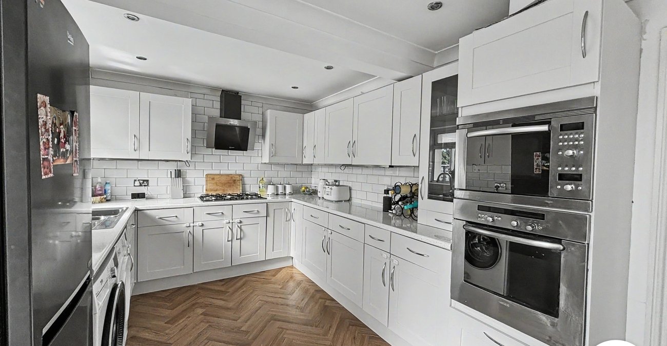 2 bedroom house for sale in Lordswood | Robinson Michael & Jackson