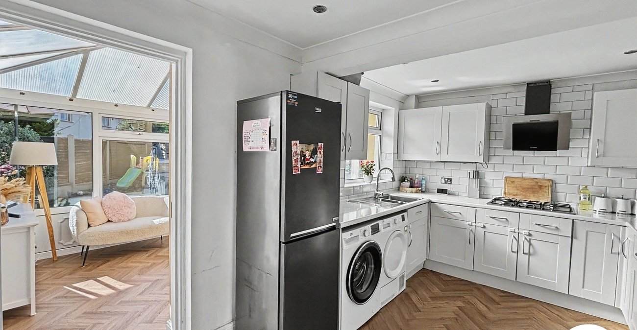 2 bedroom house for sale in Lordswood | Robinson Michael & Jackson