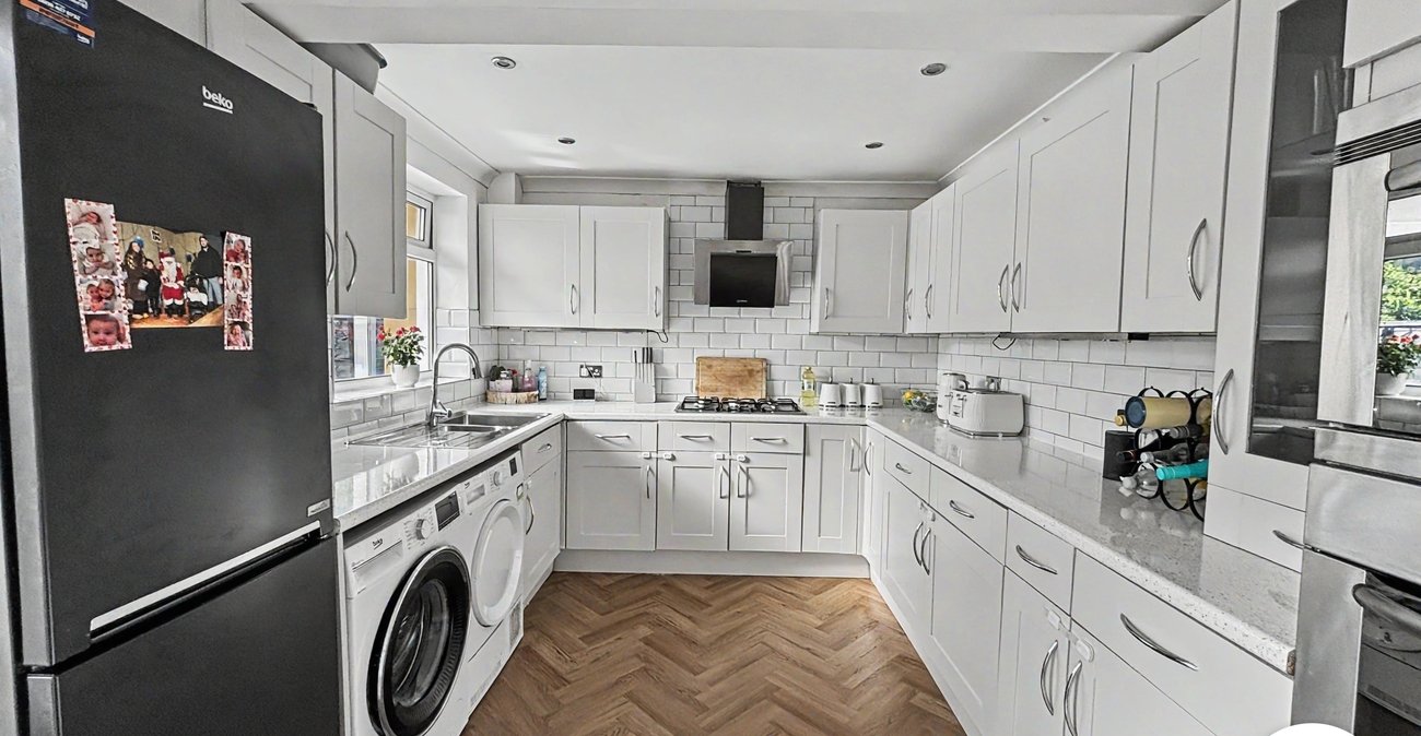 2 bedroom house for sale in Lordswood | Robinson Michael & Jackson