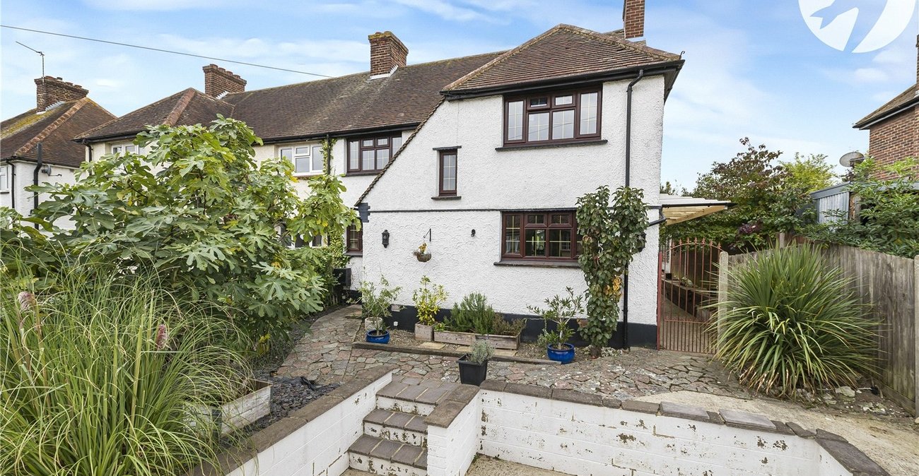 4 bedroom house for sale in Horton Kirby | Robinson Jackson