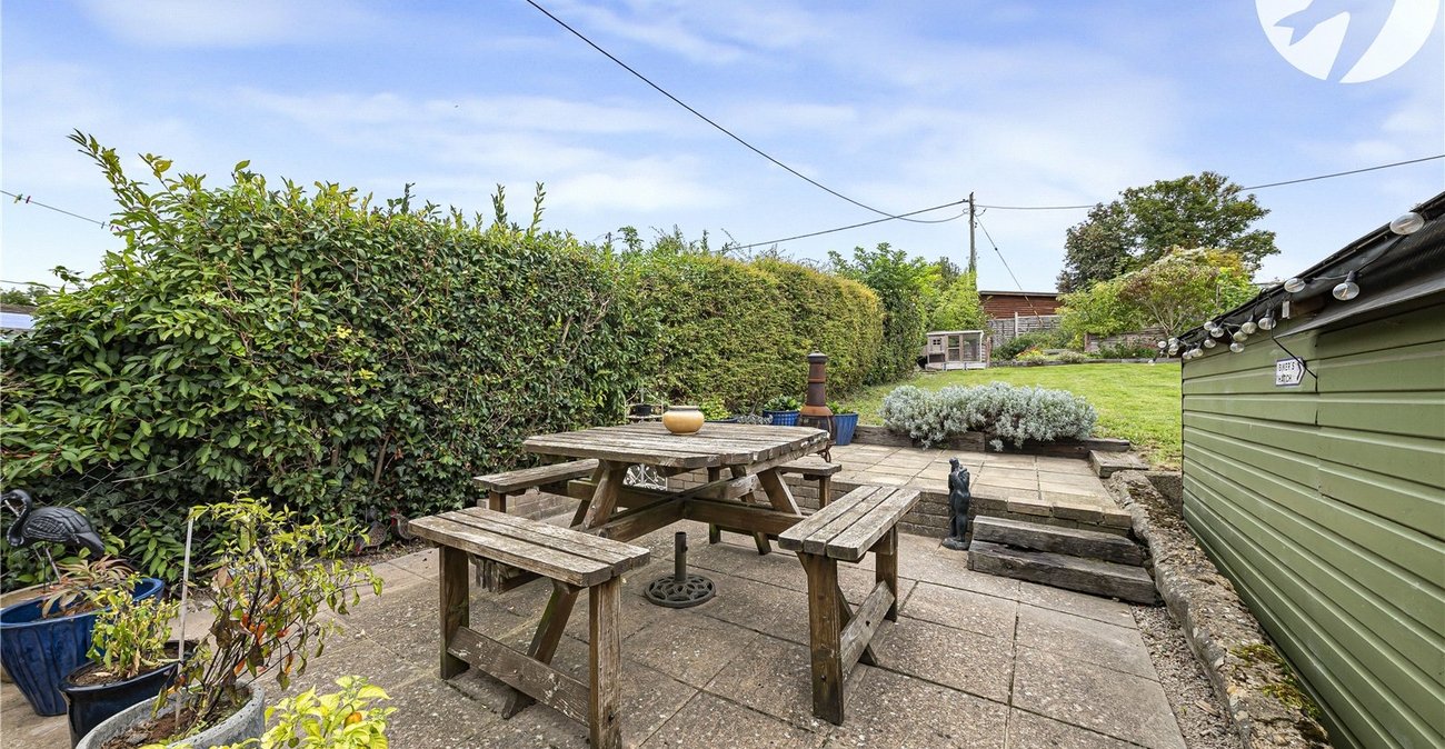 4 bedroom house for sale in Horton Kirby | Robinson Jackson