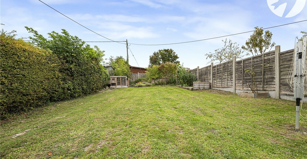 4 bedroom house for sale in Horton Kirby | Robinson Jackson