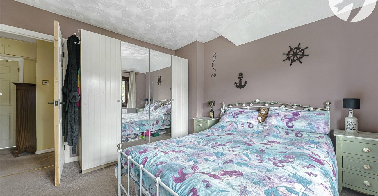 4 bedroom house for sale in Horton Kirby | Robinson Jackson