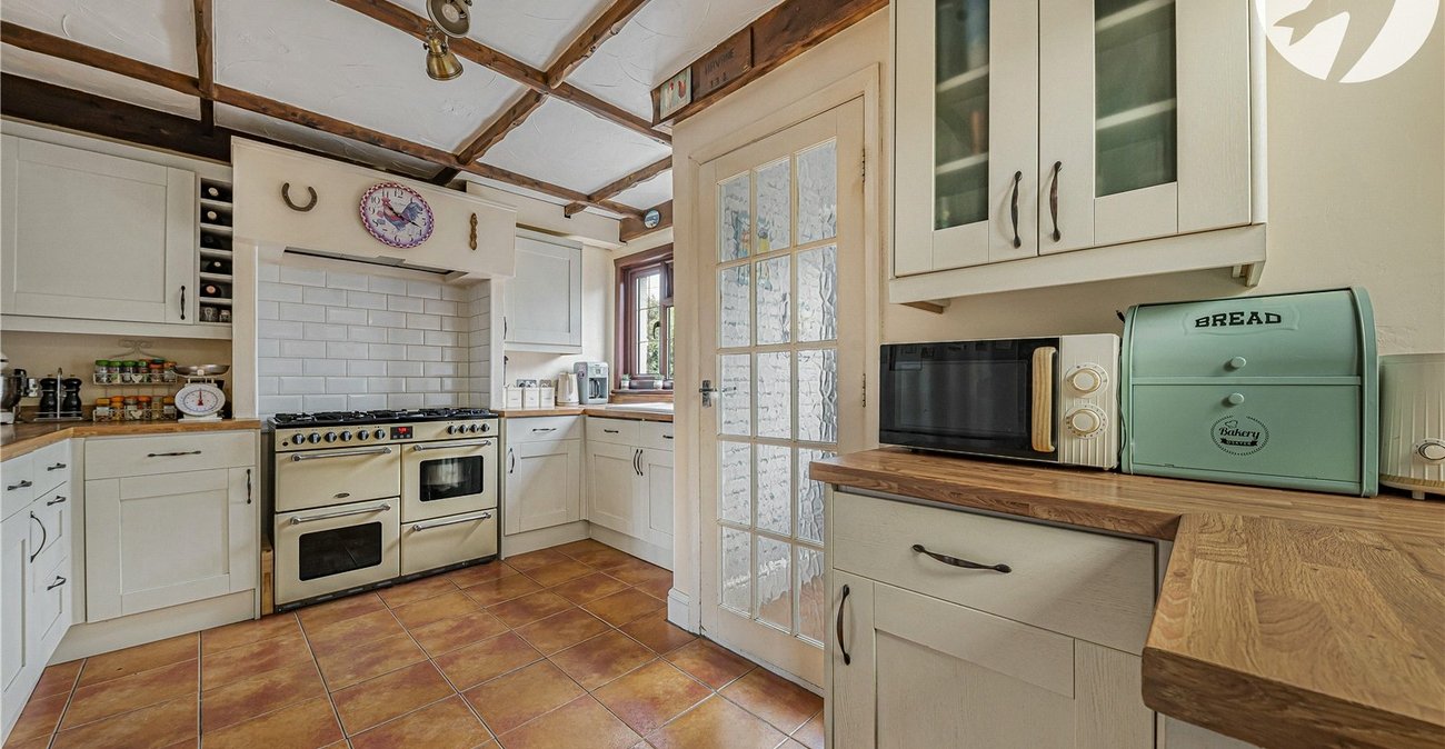 4 bedroom house for sale in Horton Kirby | Robinson Jackson