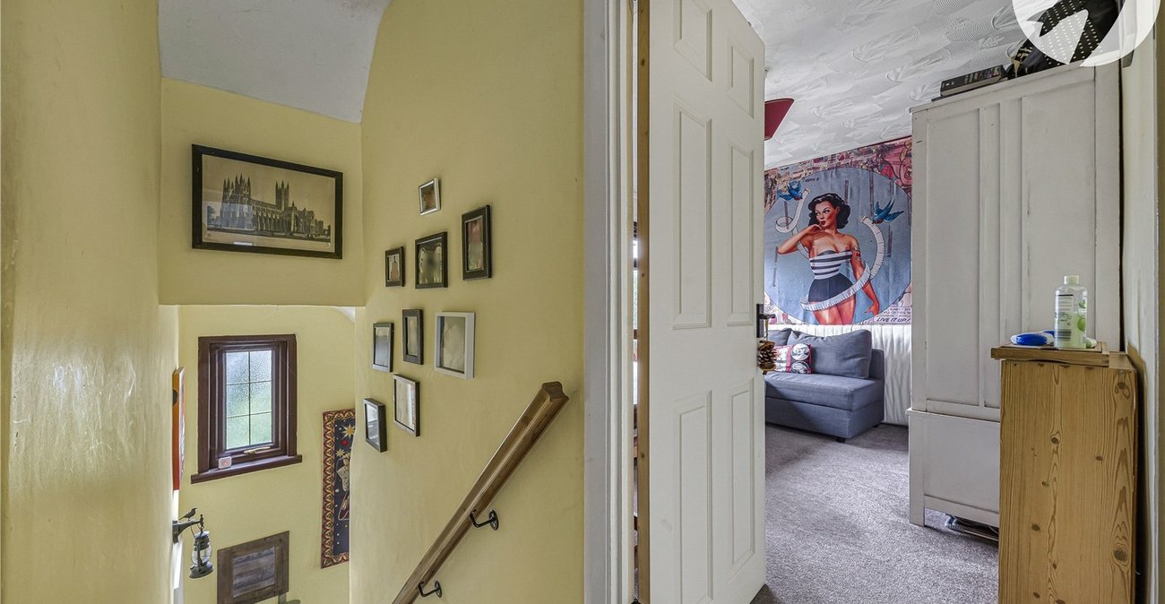 4 bedroom house for sale in Horton Kirby | Robinson Jackson