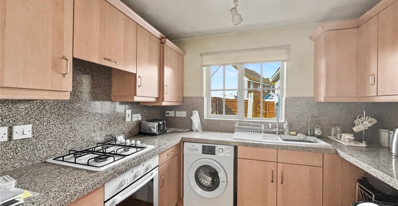 2 bedroom bungalow for sale in Iwade | Robinson Michael & Jackson