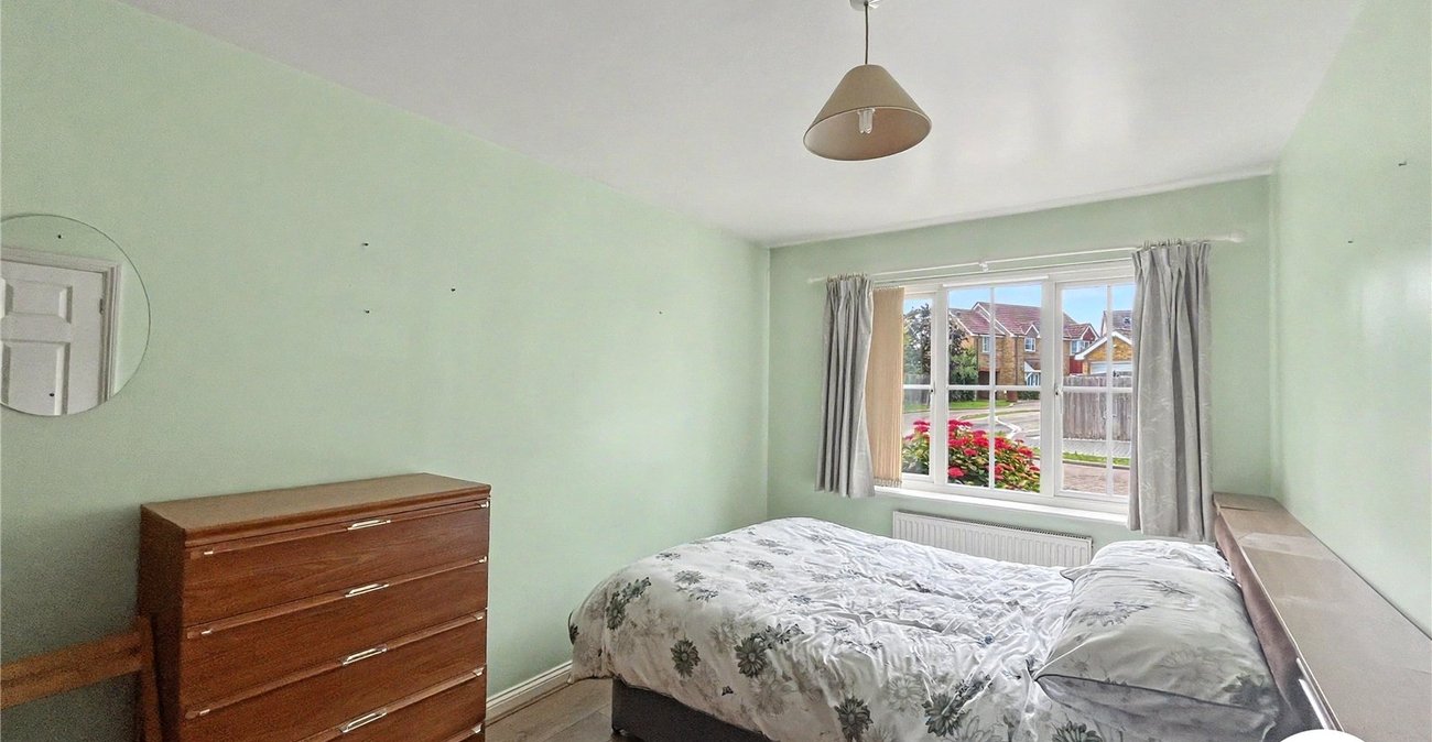 2 bedroom bungalow for sale in Iwade | Robinson Michael & Jackson
