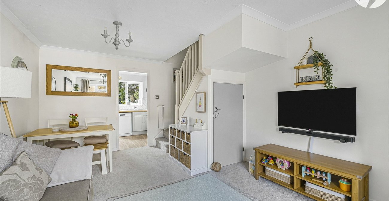2 bedroom house for sale in Greenhithe | Robinson Jackson