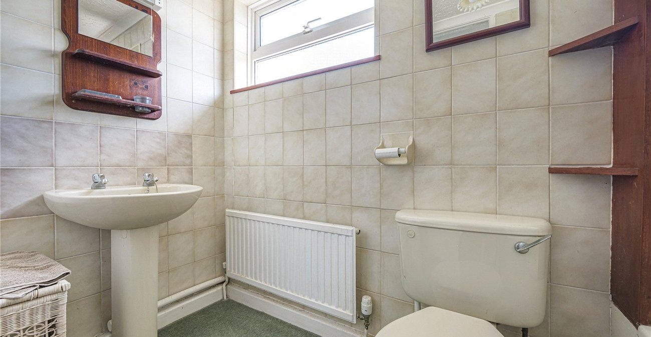 3 bedroom house for sale in Higham | Robinson Michael & Jackson