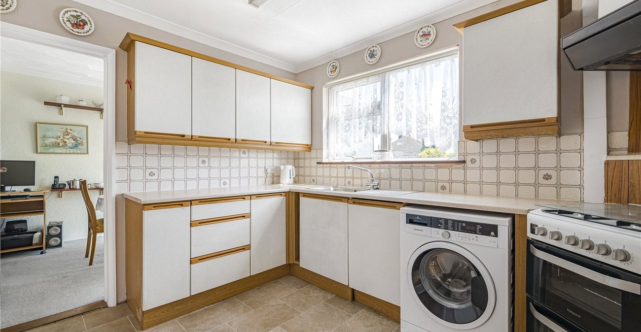 3 bedroom house for sale in Higham | Robinson Michael & Jackson