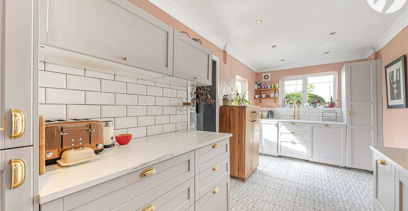 3 bedroom house for sale in Horton Kirby | Robinson Jackson