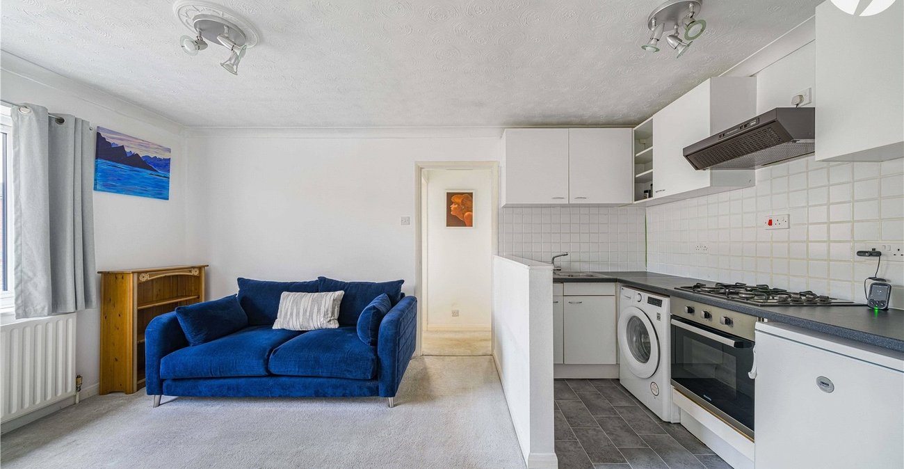 1 bedroom property for sale in Horton Kirby | Robinson Jackson