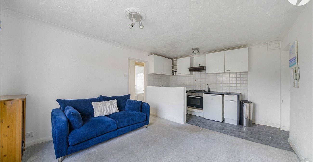 1 bedroom property for sale in Horton Kirby | Robinson Jackson