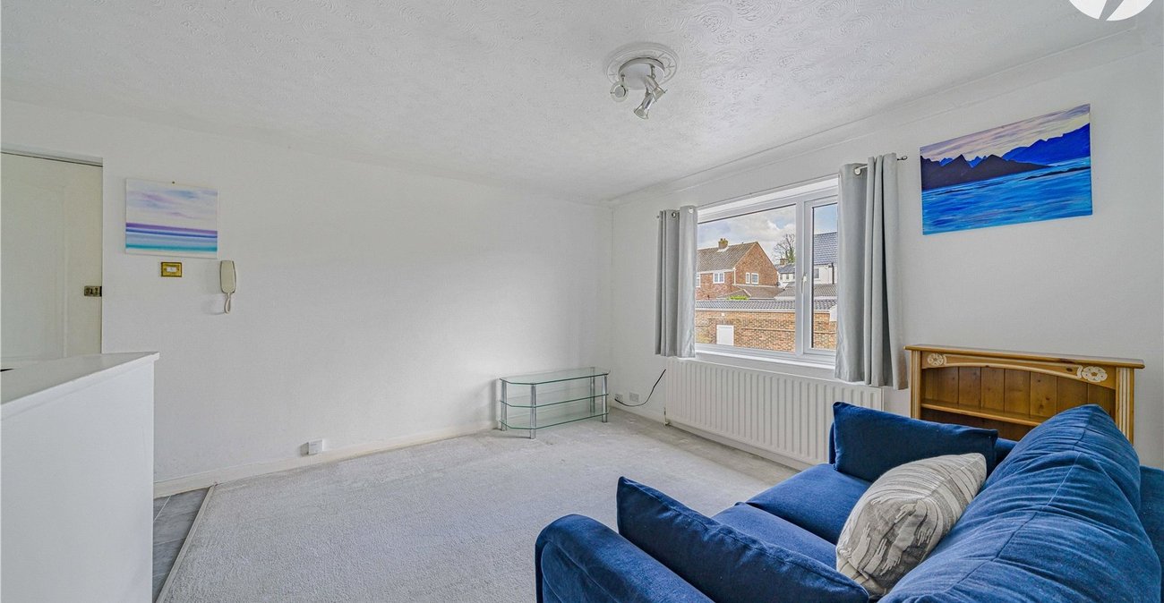 1 bedroom property for sale in Horton Kirby | Robinson Jackson