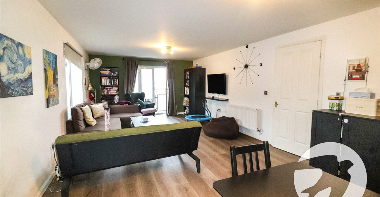 2 bedroom property for sale in Chichester Wharf | Robinson Jackson