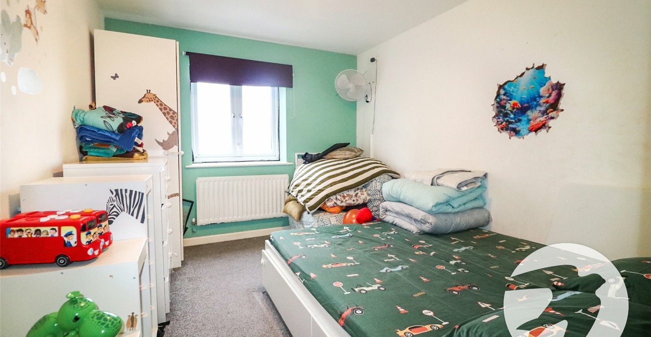 2 bedroom property for sale in Chichester Wharf | Robinson Jackson