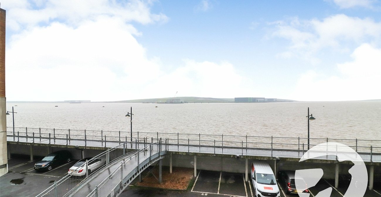 2 bedroom property for sale in Chichester Wharf | Robinson Jackson