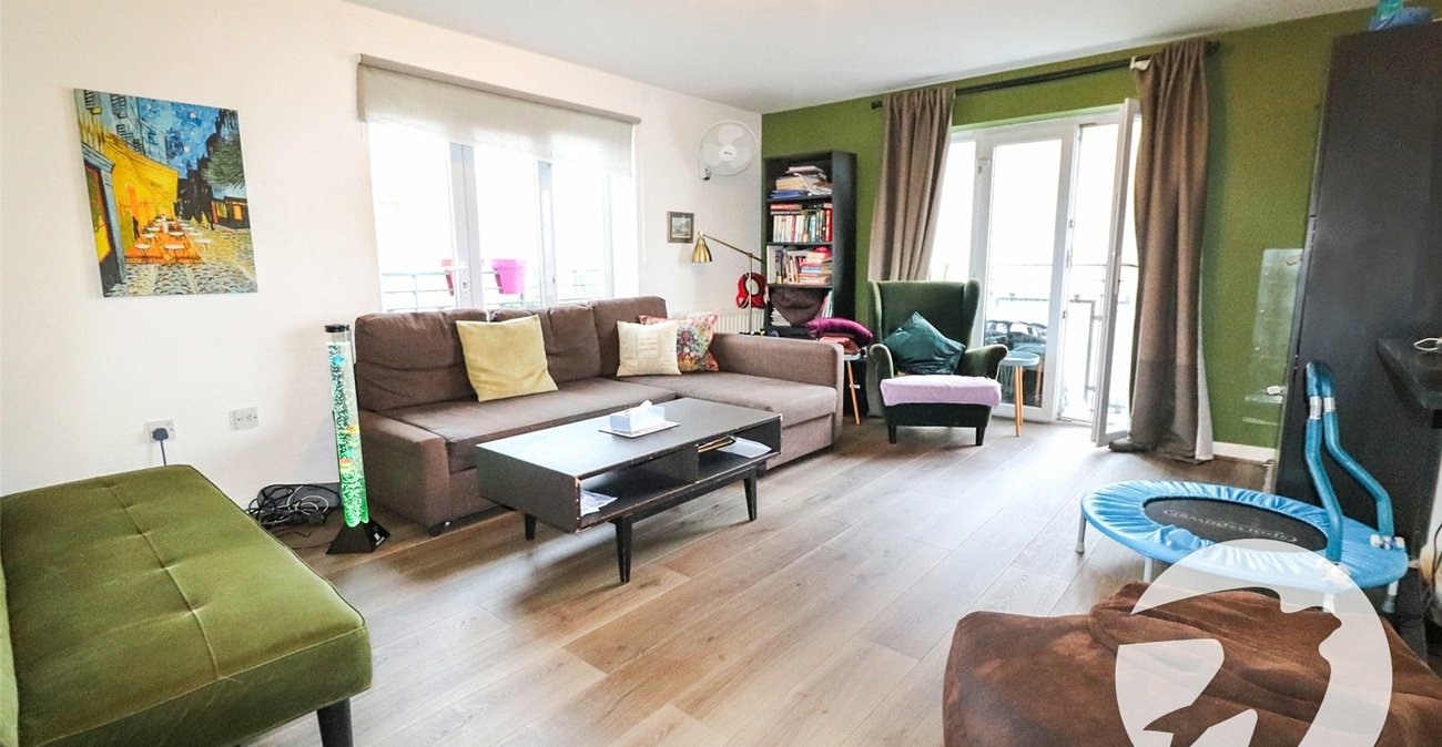 2 bedroom property for sale in Chichester Wharf | Robinson Jackson