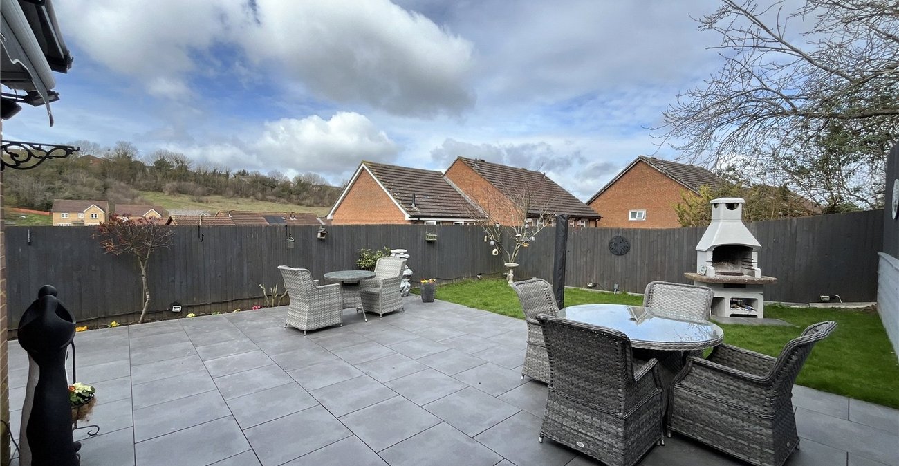 3 bedroom house for sale in Walderslade | Robinson Michael & Jackson