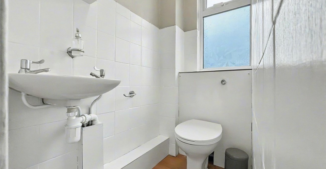 3 bedroom house for sale in Rainham | Robinson Michael & Jackson