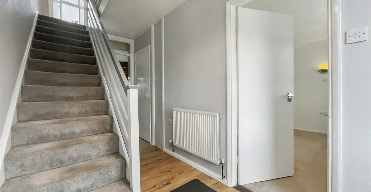 3 bedroom house for sale in Rainham | Robinson Michael & Jackson