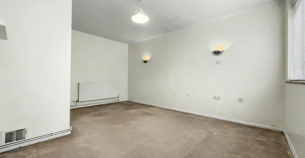 3 bedroom house for sale in Rainham | Robinson Michael & Jackson