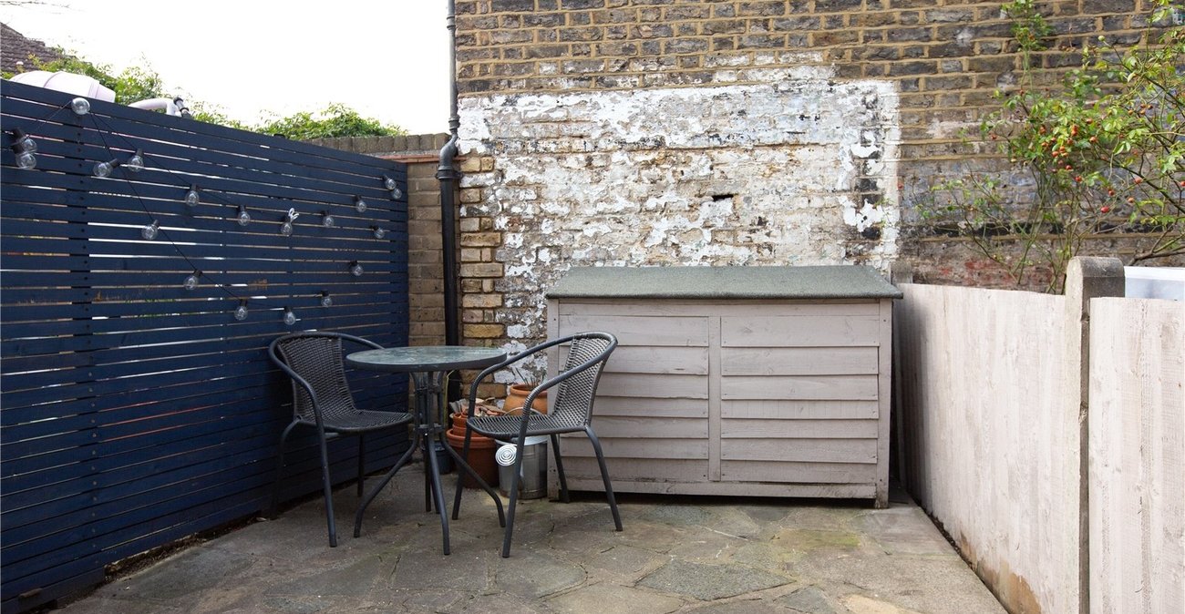 2 bedroom house for sale in Catford | Robinson Jackson