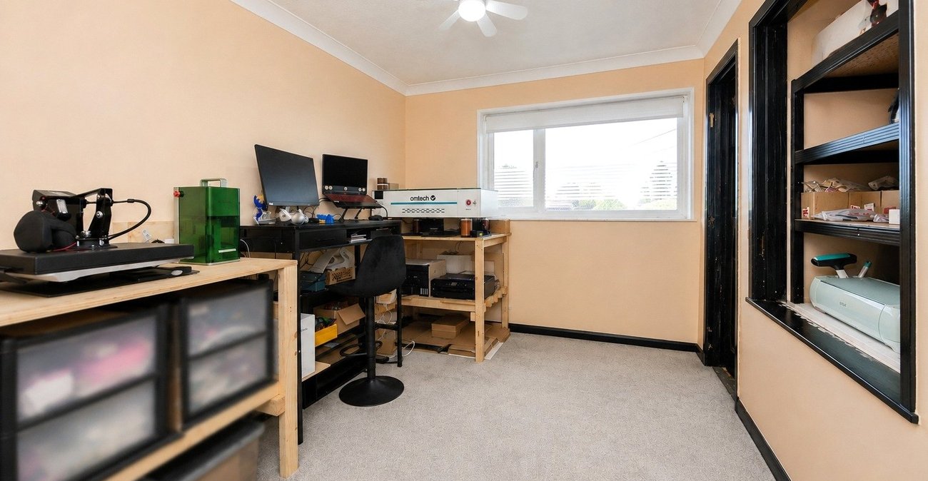 3 bedroom house for sale in Rochester | Robinson Michael & Jackson