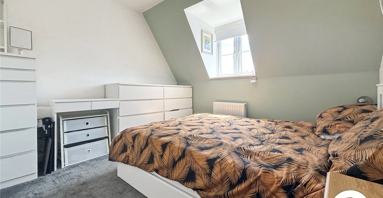 2 bedroom property for sale in Hoo St Werburgh | Robinson Michael & Jackson