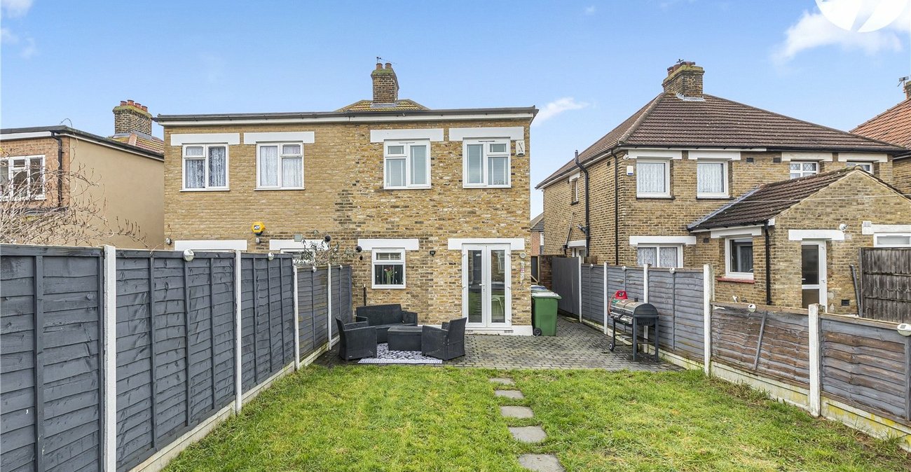 3 bedroom house for sale in Welling | Robinson Jackson
