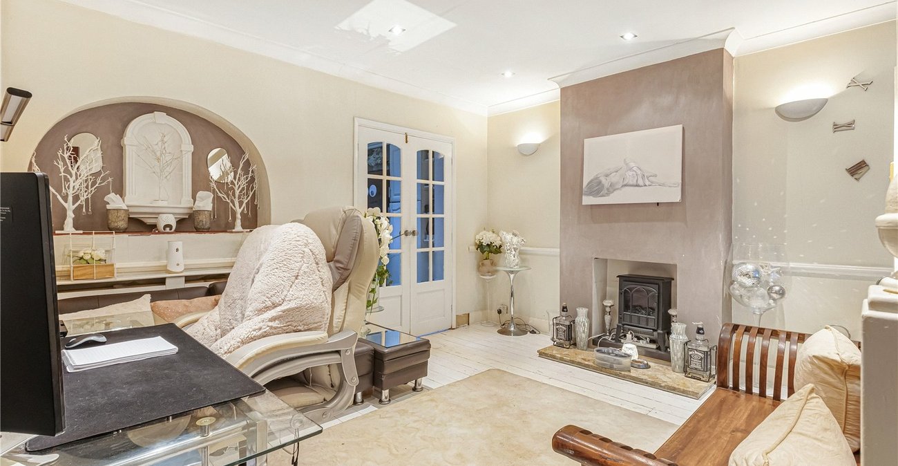 4 bedroom house for sale in Welling | Robinson Jackson