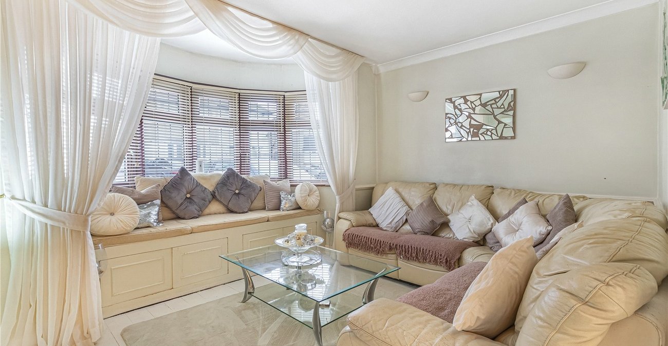 4 bedroom house for sale in Welling | Robinson Jackson